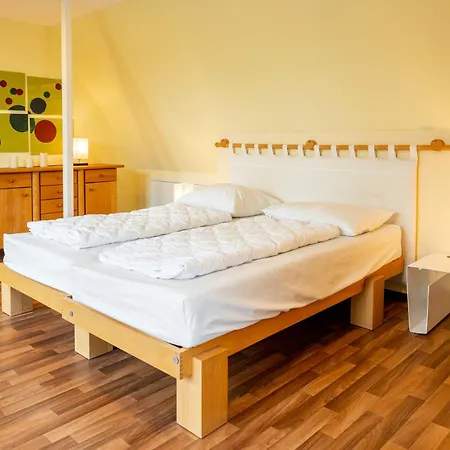 C 8 Reethaus Remy -luxus Mit Schwimmbad Dampfbad Und Saunen Und Grossen Grundstueck Exklusiv